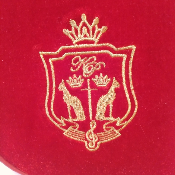 K L Red Quilted Velvet Zip Faux Leather Double Handle Travel Duffel ShoulderBag - Picture 4 of 14